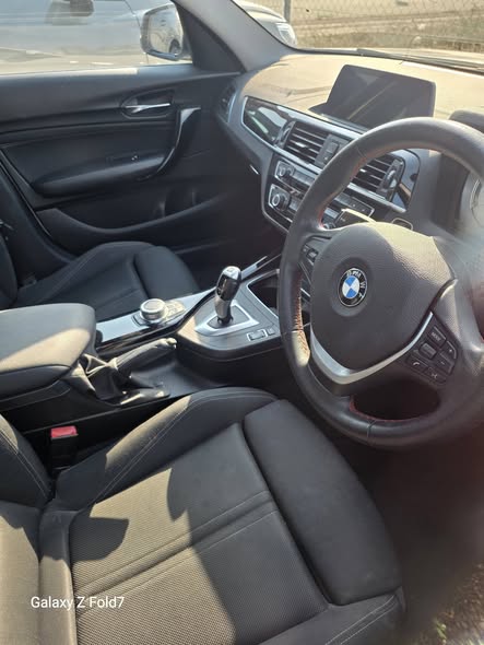 
								BMW 118i 1.5 PETROL 2018 full									