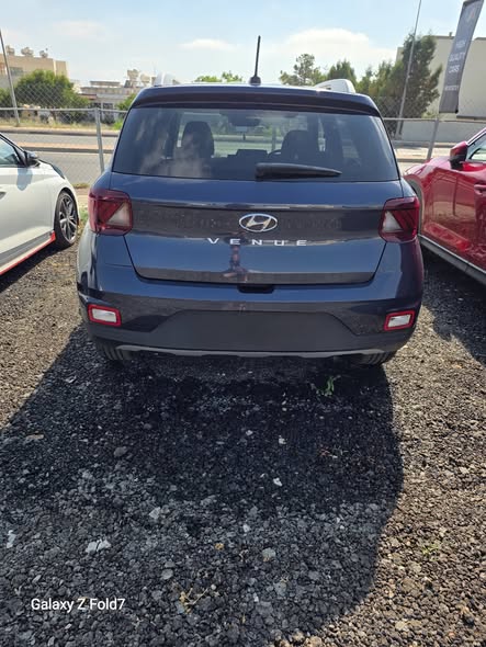 
								HYUNDAI VENUE 2.0L 2024 full									