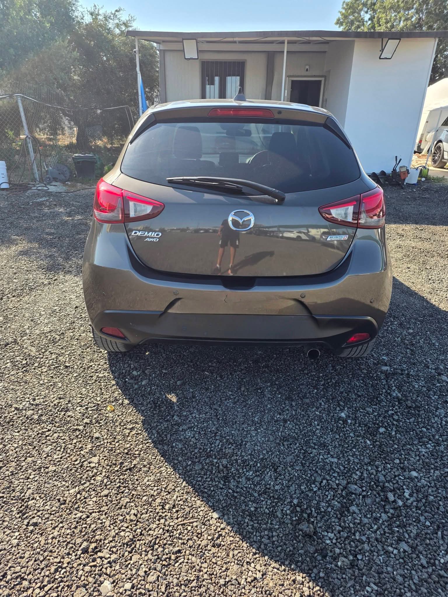
								2017 Mazda Demio Automatic full									