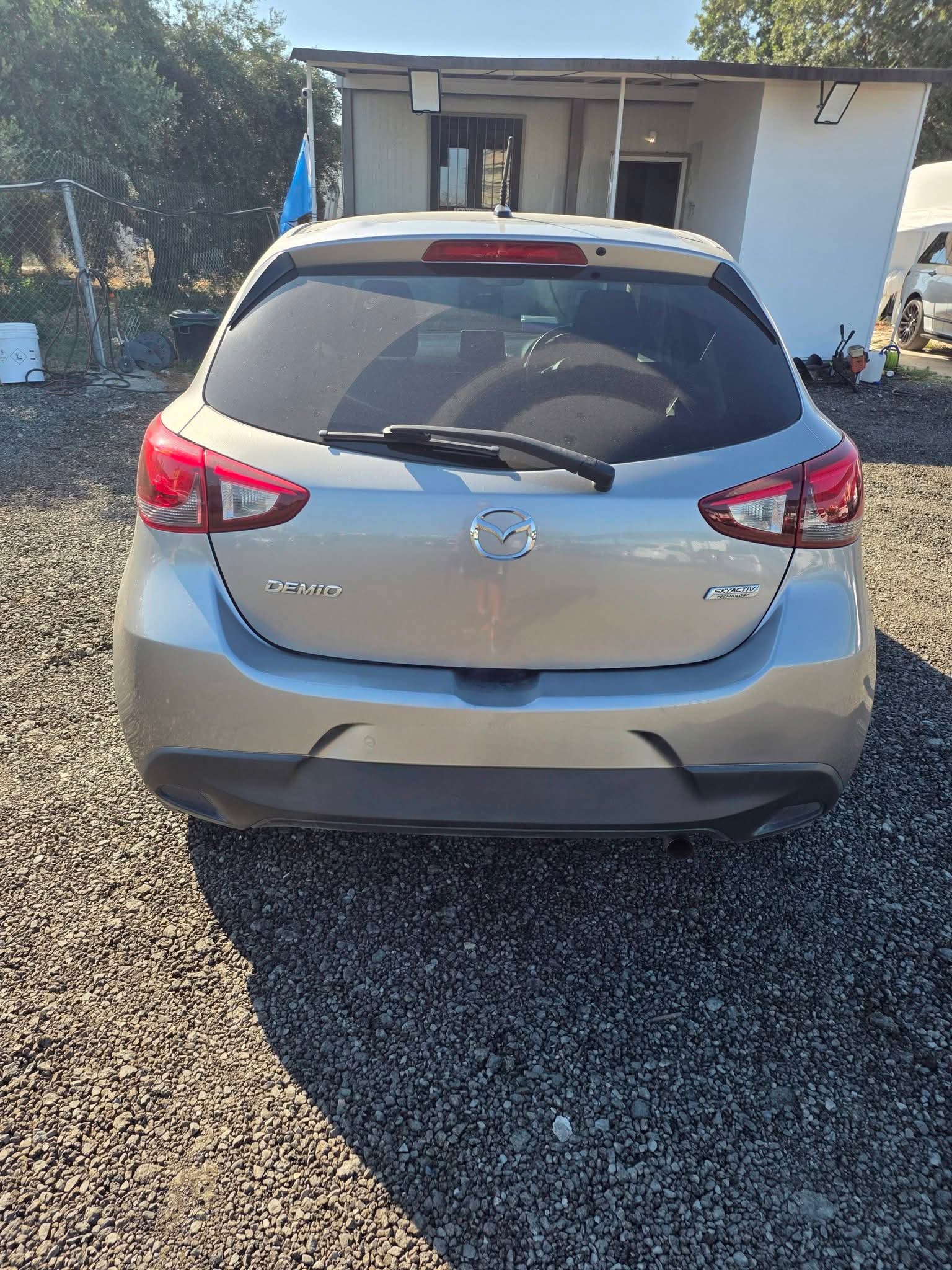 
								MAZDA DEMIO 2016 AWD full									