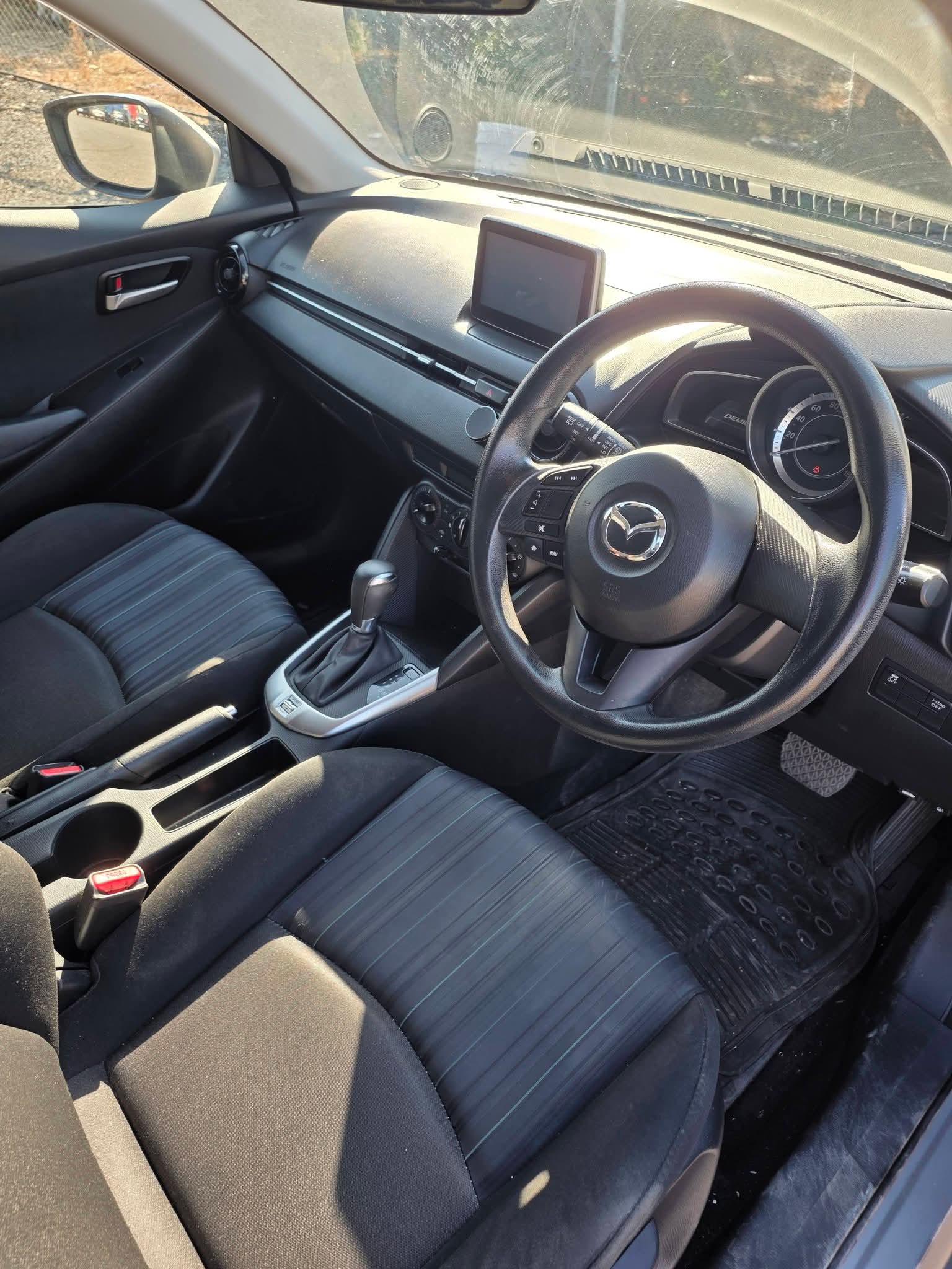 
								MAZDA DEMIO 2016 AWD full									